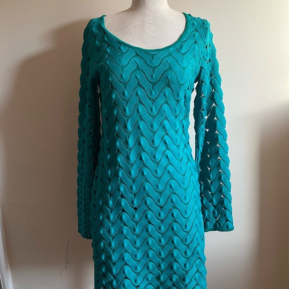 Free People Dresses & Skirts - Free People Wild Thing Open Back Knit Long Sleeve Mini Dress Emerald Green